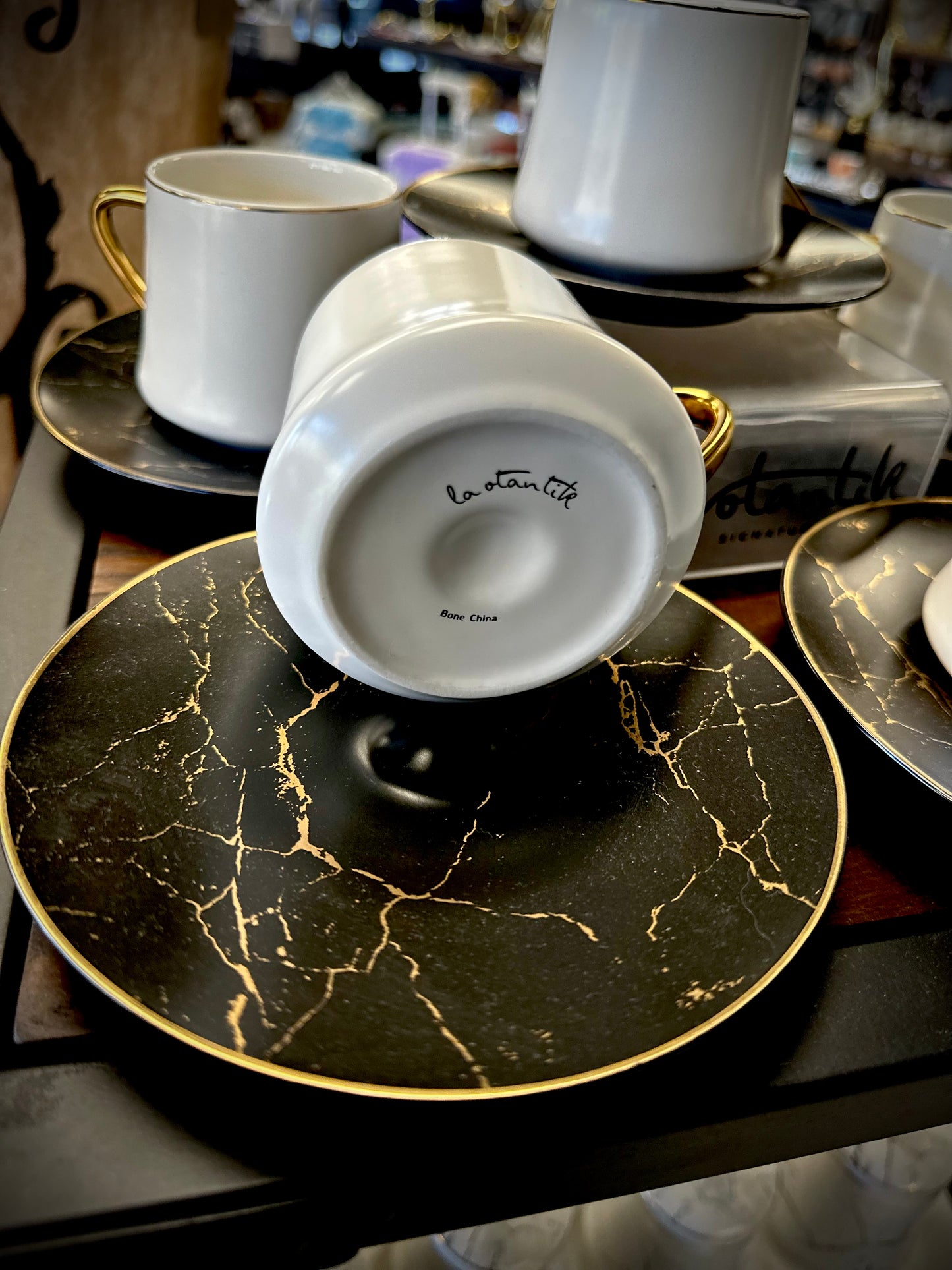 Modern Elegance: Set of 6 Matte Black or White Mugs in Stylish Gift Box