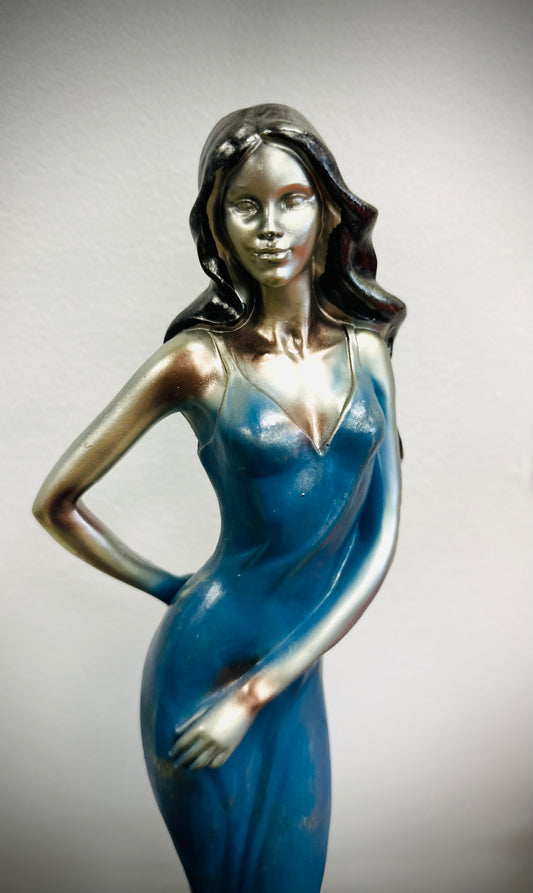 ‘Rosaline’ in Blue