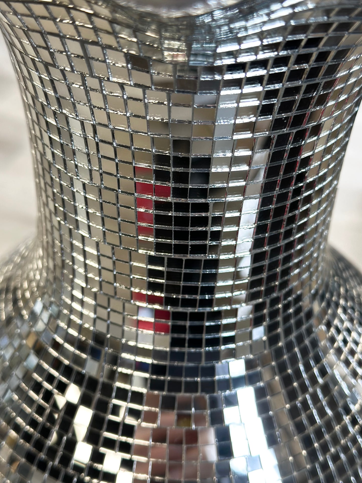 ‘Milla’ Silver Mirrored Vase