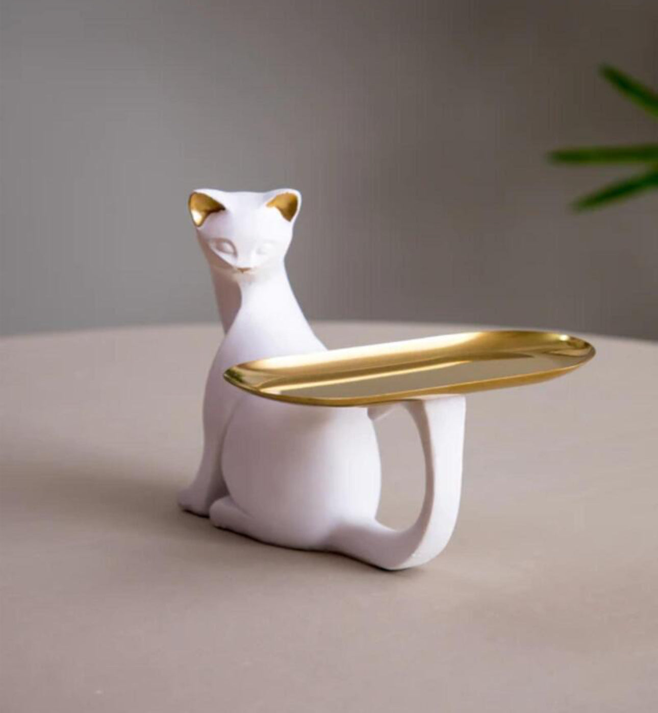 SITTING CAT & GOLD TRAY