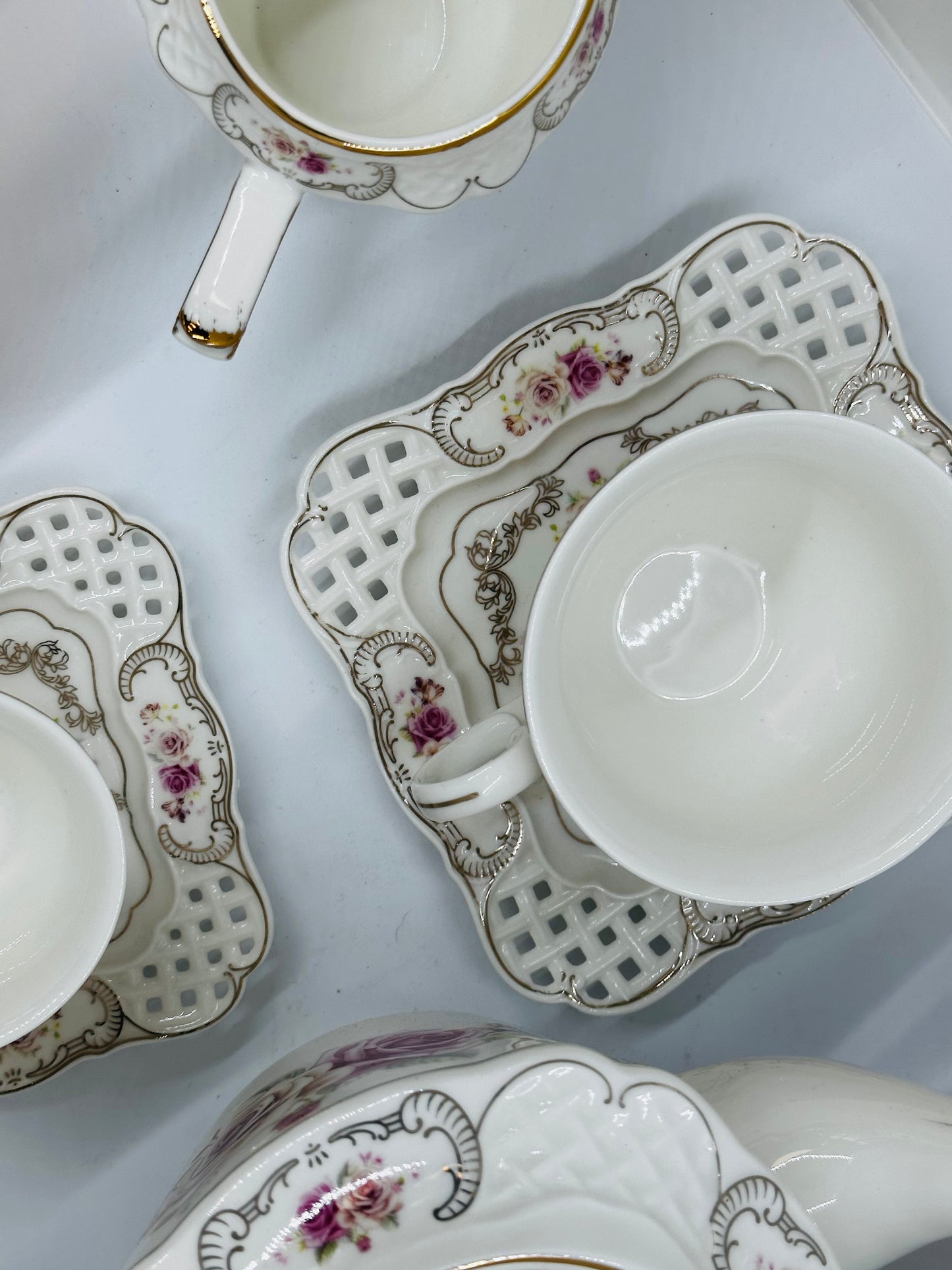 Floral Elegance: Porcelain Tea and Espresso Gift Set