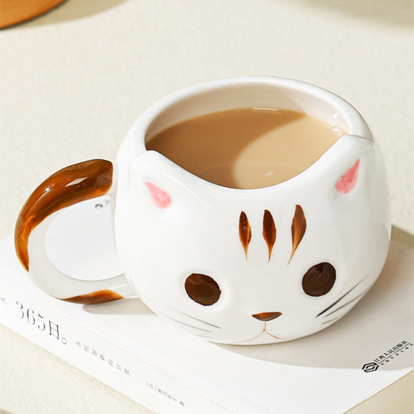 Adorable Cat-Shaped Mugs With Whimsical Design